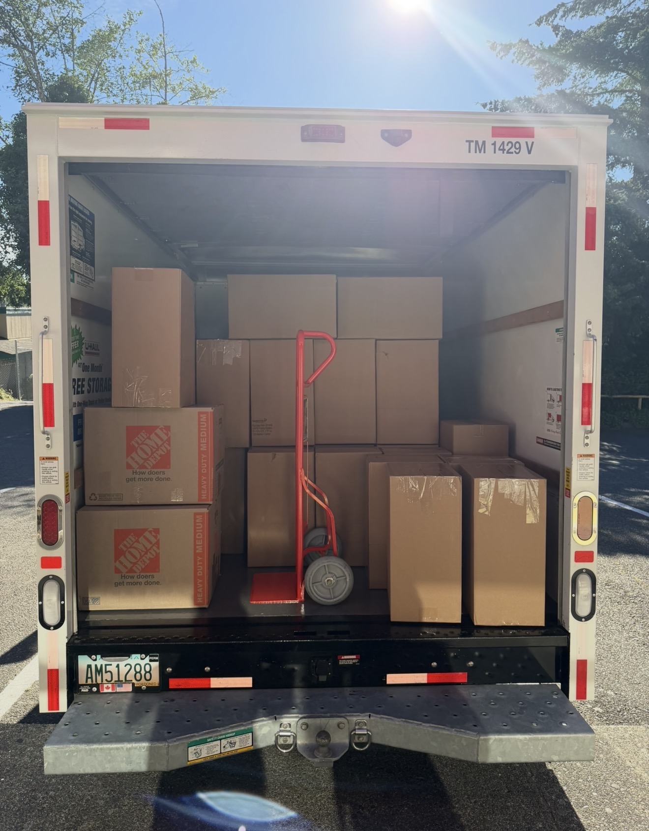 Dubai Moving crew loading boxes into a moving truck